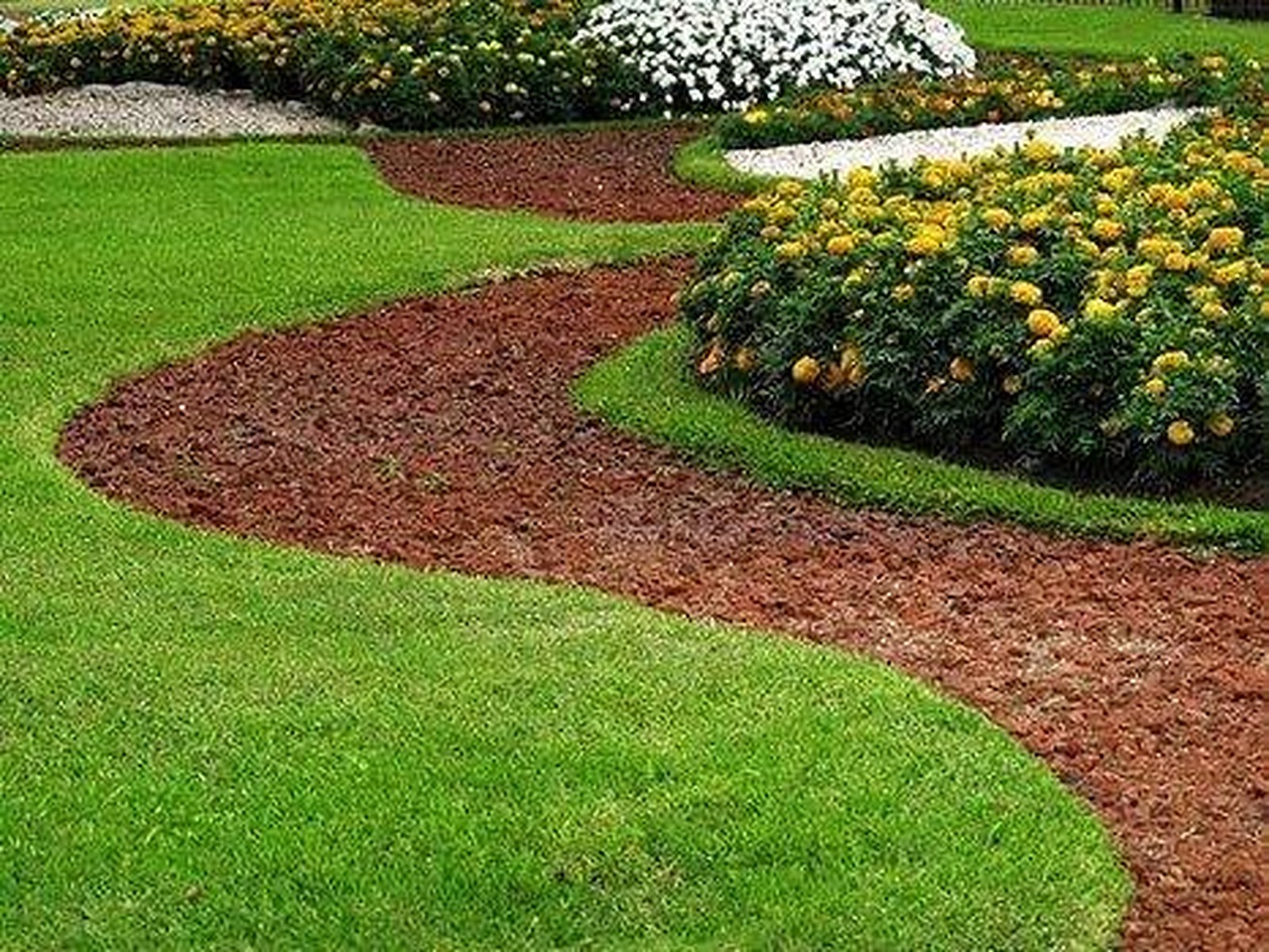 Mulching & Beds